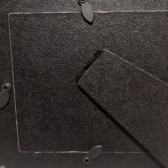 Target Home “Friends” Picture Frame - Picture 5 of 5